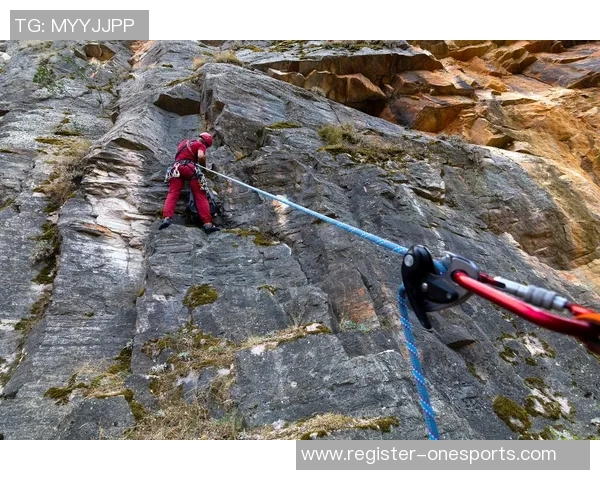 实时新闻南京攀岩队在极限运动联赛中的灵活性表现与战术分析